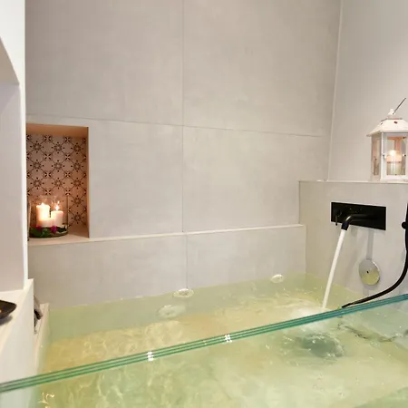 Bed and breakfast Lamarossa Trulli&suites